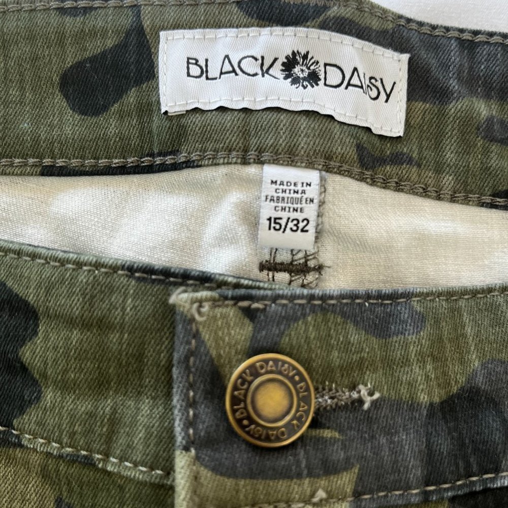 Black Daisy Billie Jeans Womens 15 Camo Skinny Mid-Rise Green‎ Camouflage NWT - Picture 5 of 10
